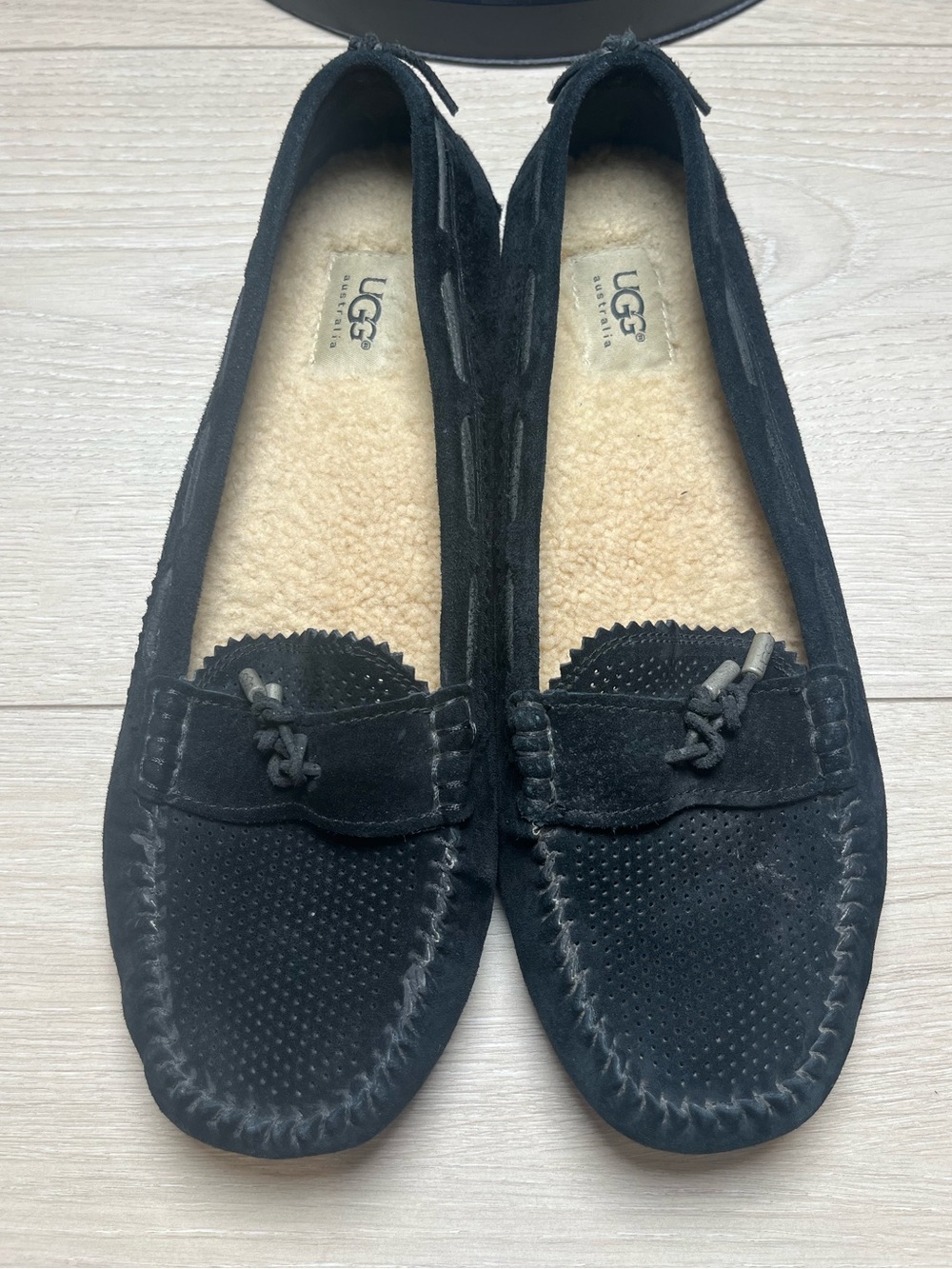 UGG Ansley Black Suede Moccasin Slippers for Women size 11